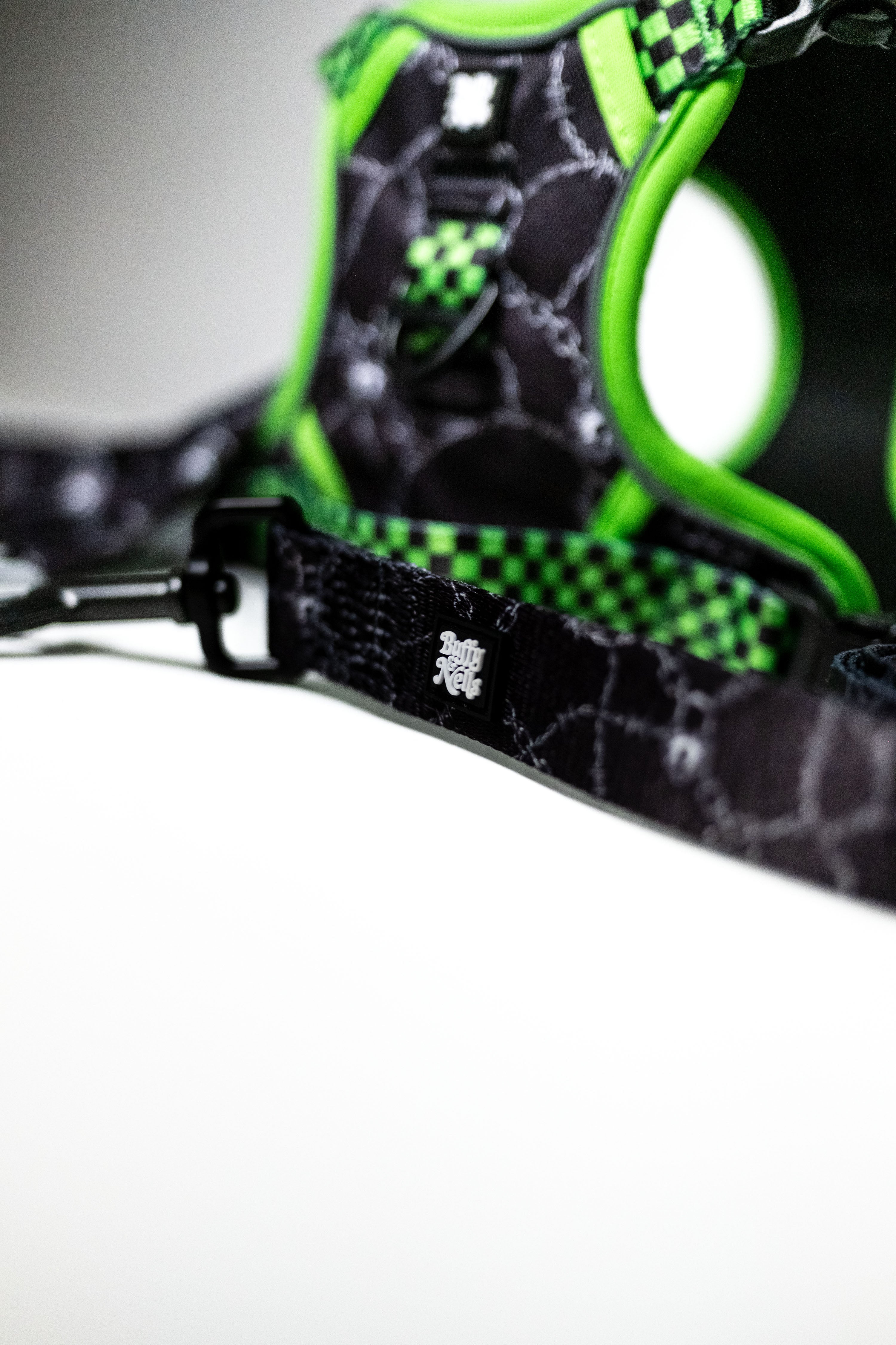 Neon Lockdown Harness Set