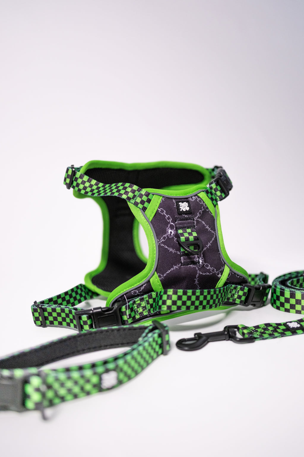 Toxic Lockdown harness set